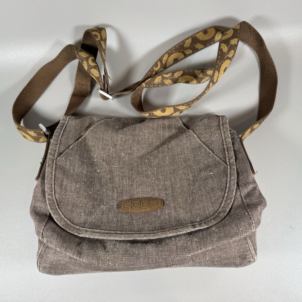 Keen Brown Crossbody with Patterned Tan Strap